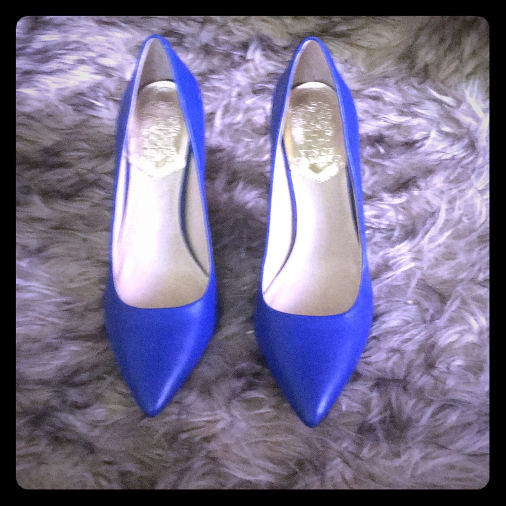 Vince Camuto pumps
